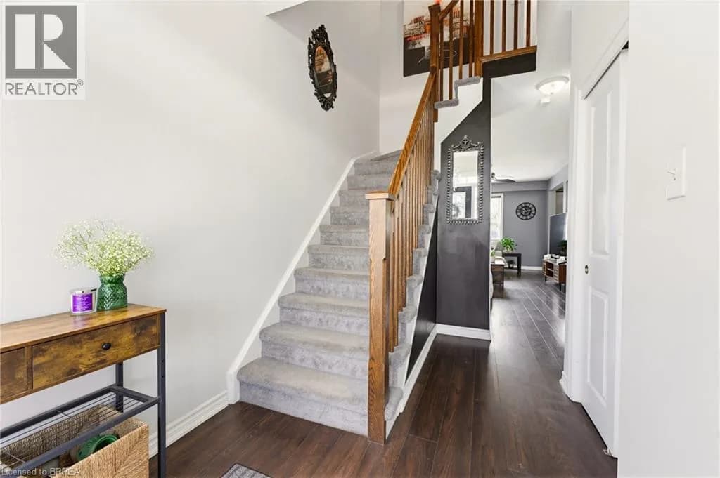 100 CHESTER Drive Unit# 16 — photo 4 of 36