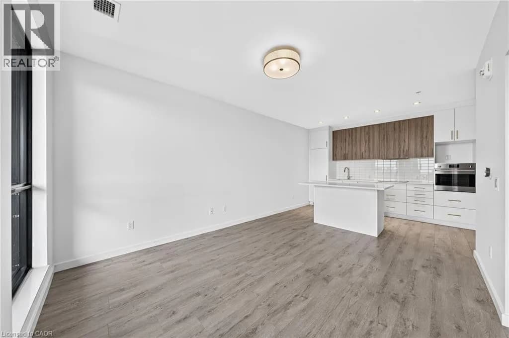 181 KING Street S Unit# 1607 — photo 3 of 34
