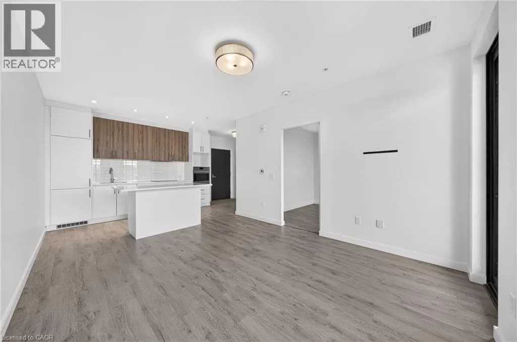 181 KING Street S Unit# 1607 — photo 5 of 34