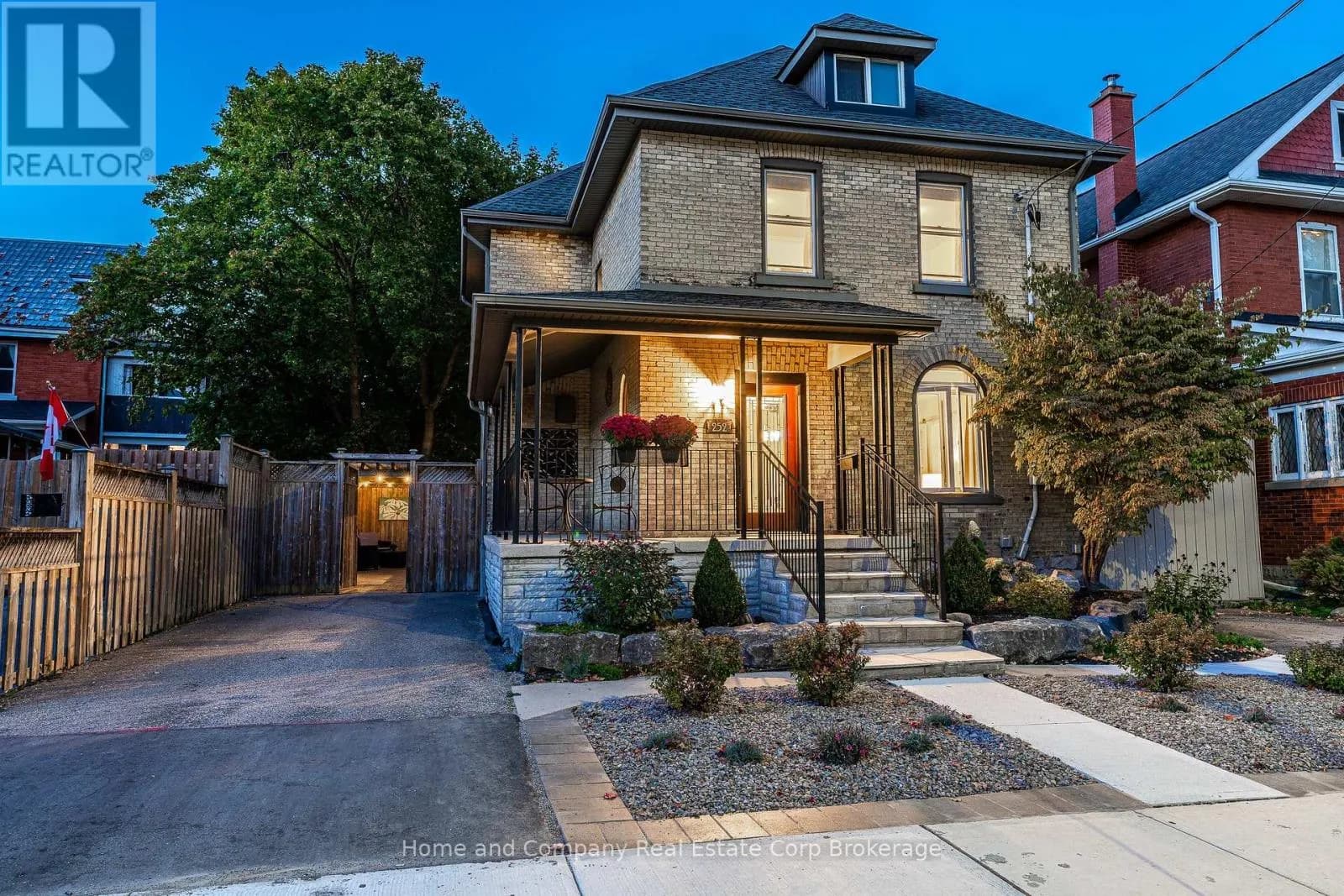 252 ALBERT STREET — photo 2 of 50