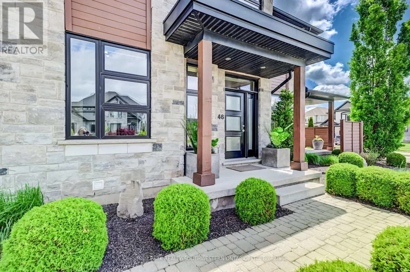 146 GREEN GATE BOULEVARD — photo 4 of 50
