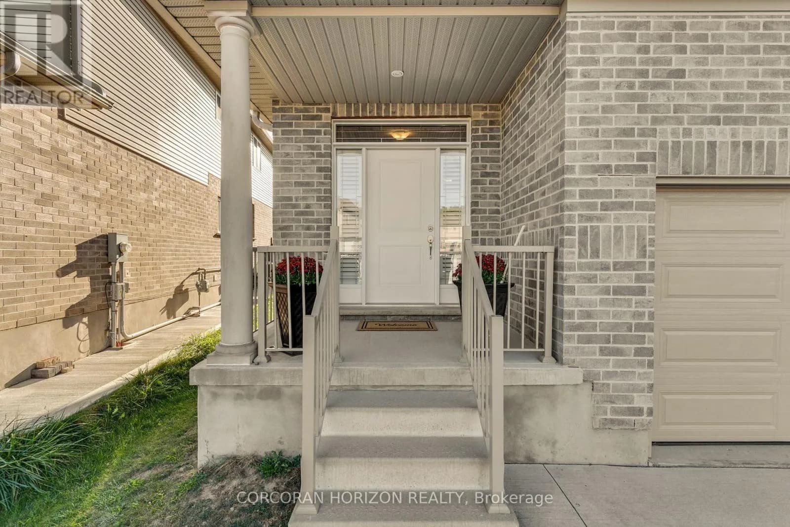213 LADYSLIPPER DRIVE — photo 3 of 50