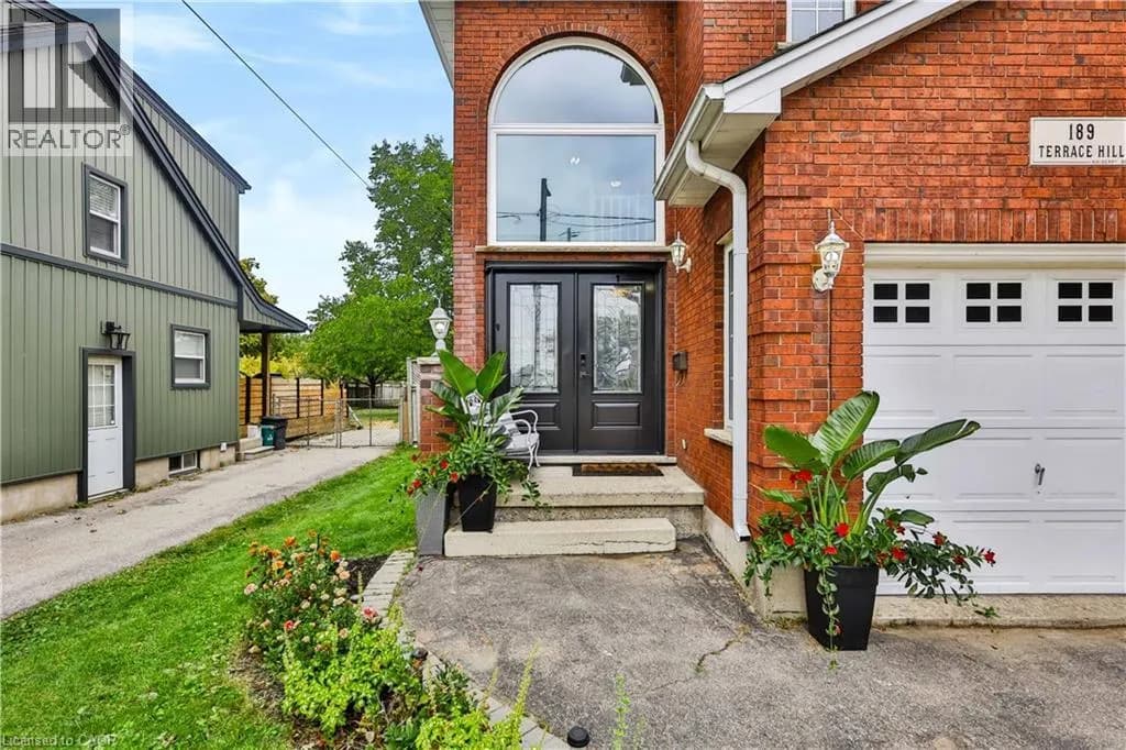 189 TERRACE HILL Street — photo 4 of 41