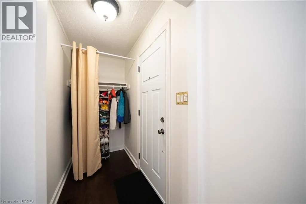 89 SALISBURY Avenue — photo 4 of 27
