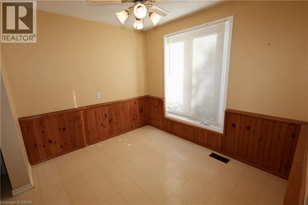 91 AVONWOOD Drive Unit# 34 — photo 5 of 23
