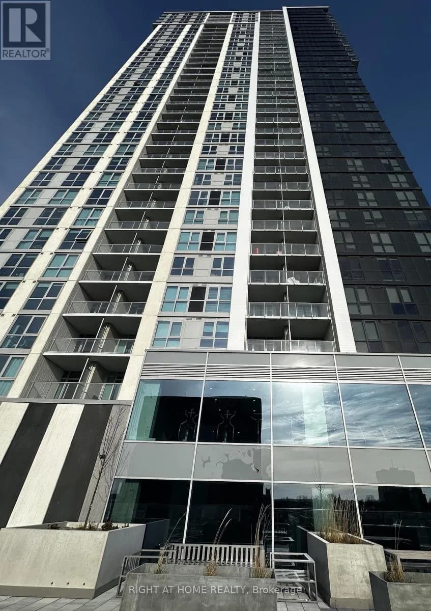 3910 - 60 FREDERICK STREET — photo 1 of 14