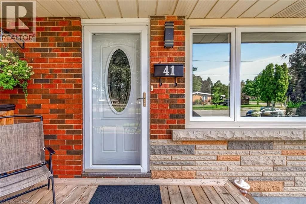 41 KENSINGTON Avenue — photo 4 of 49