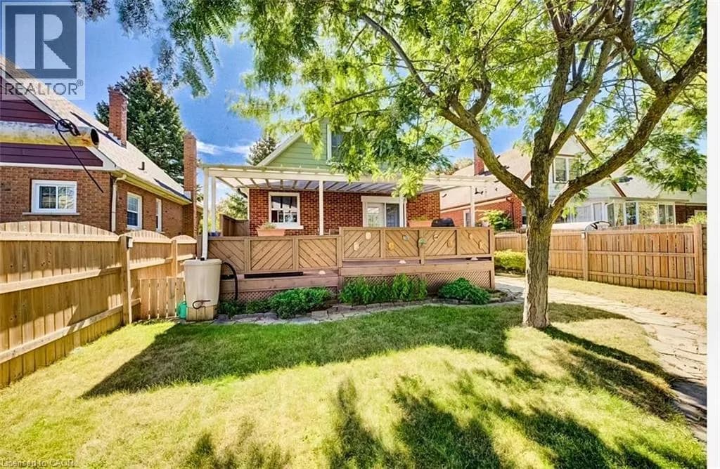 208 ARNOLD Street — photo 1 of 34