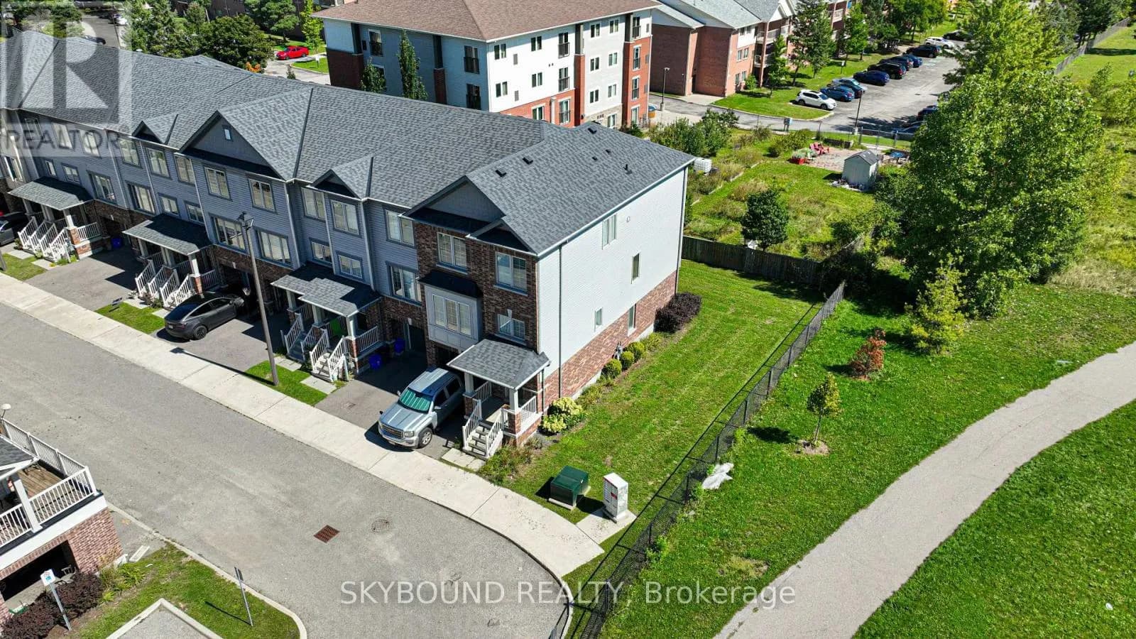 8 - 395 LINDEN DRIVE — photo 2 of 26