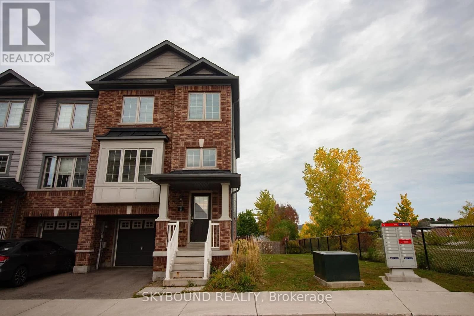 8 - 395 LINDEN DRIVE — photo 5 of 26