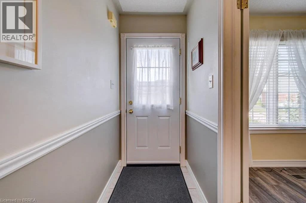 48C HARRIS Avenue — photo 4 of 48