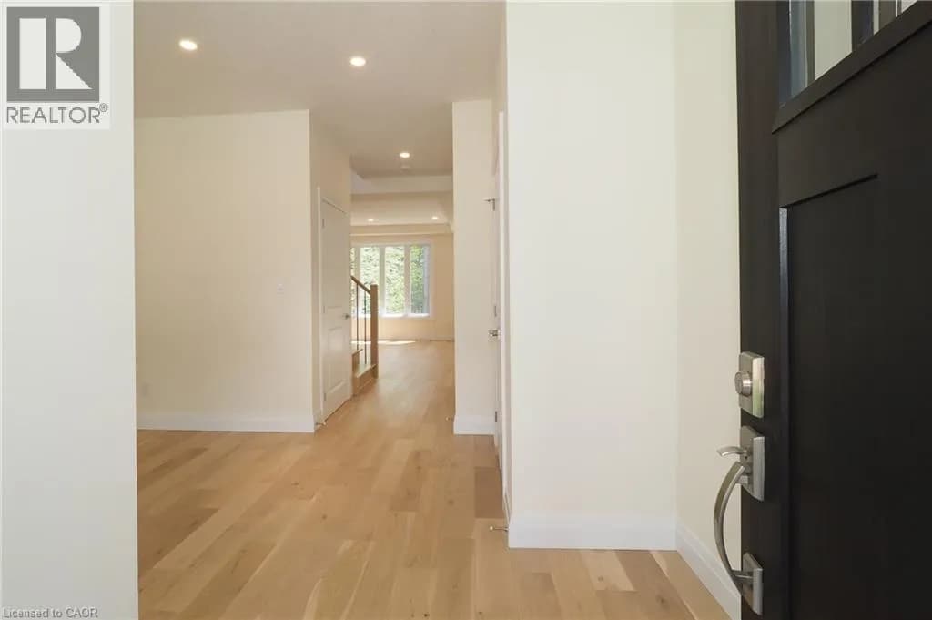 220 JEFFREY Place — photo 3 of 36
