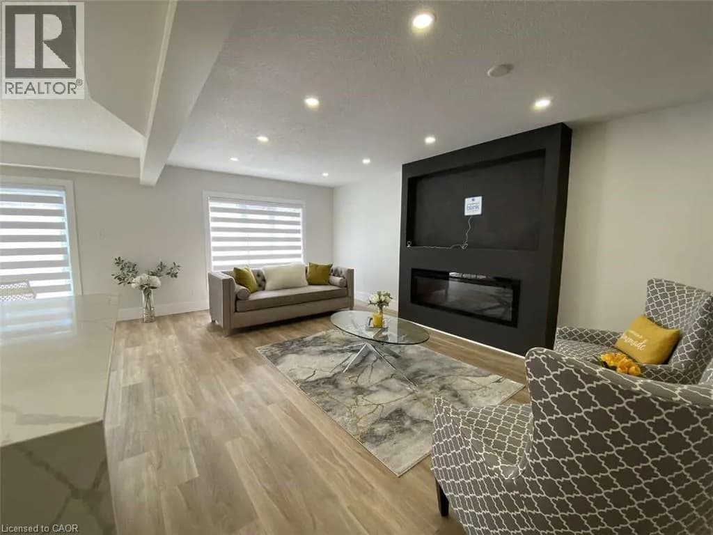 125 STEEPLERIDGE Street — photo 3 of 33