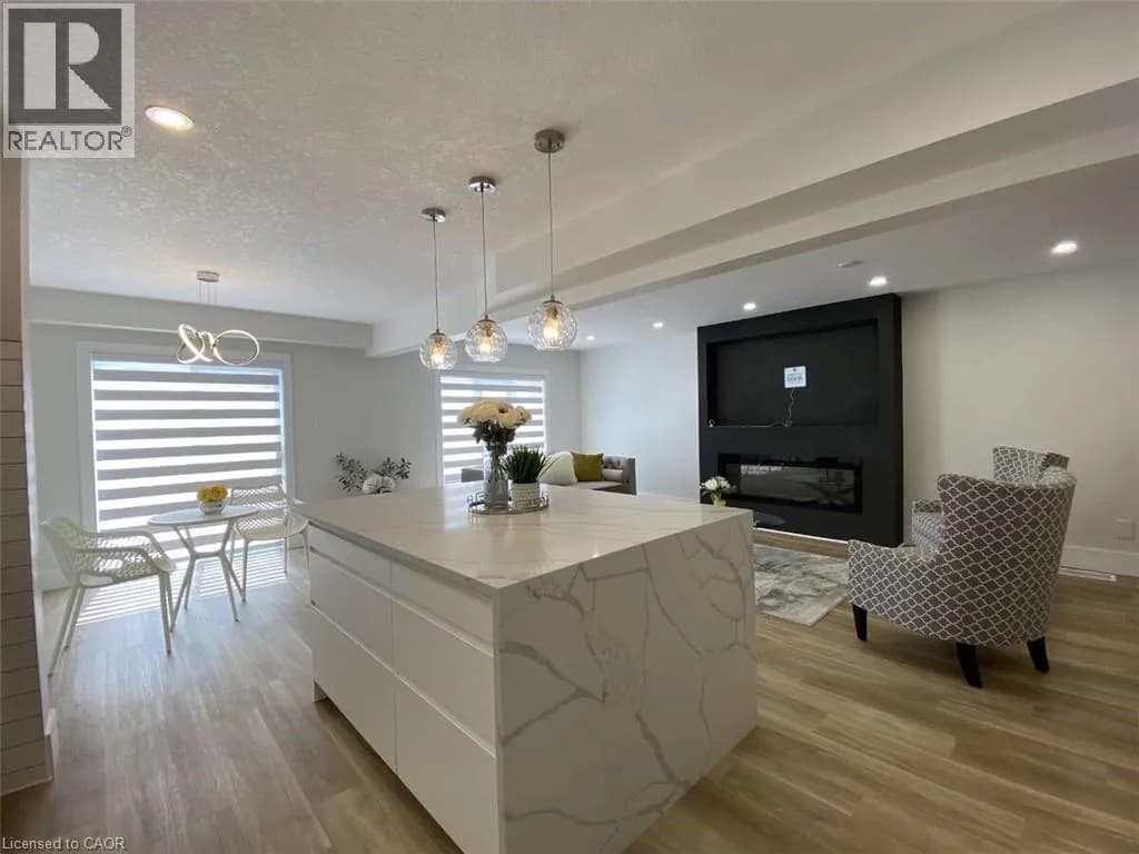 125 STEEPLERIDGE Street — photo 4 of 33