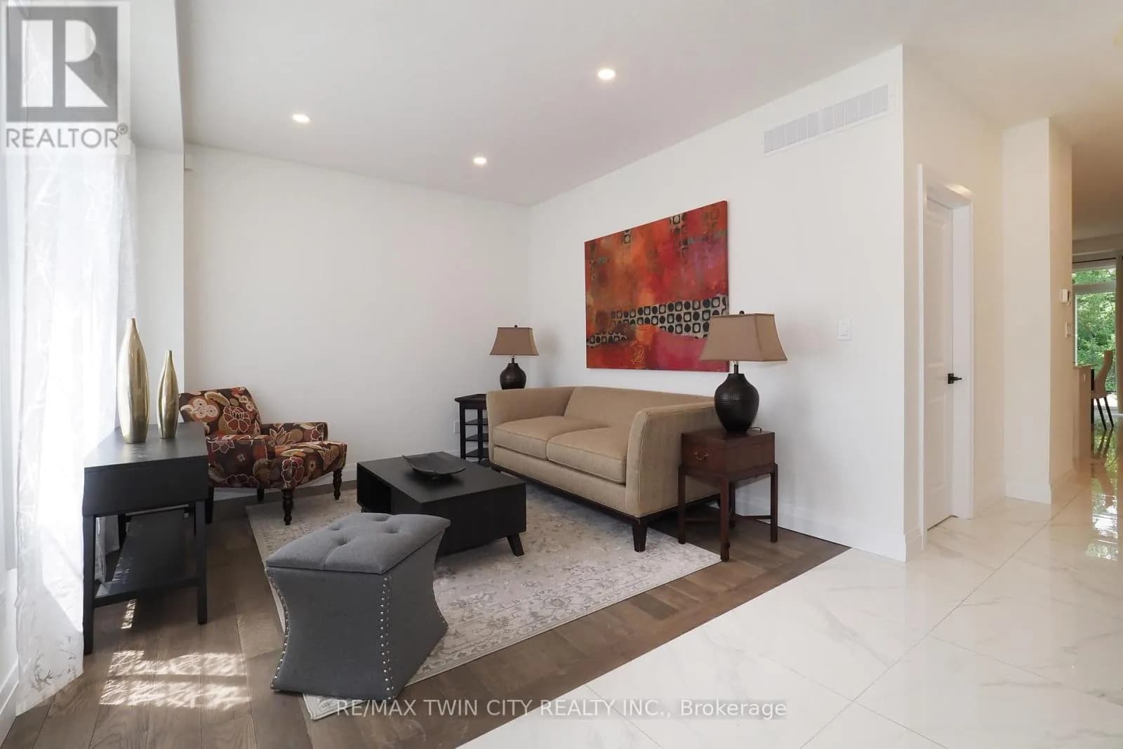 217 JEFFREY PLACE — photo 5 of 39