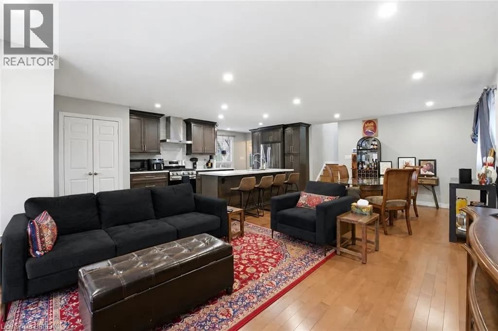 179 BANBURY Road — photo 4 of 15