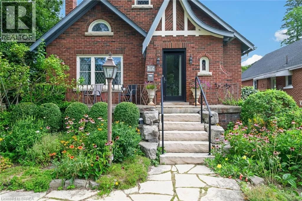 17 LINCOLN Avenue — photo 4 of 50