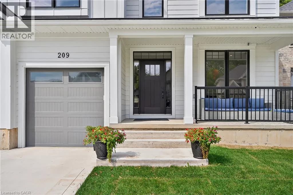 209 JEFFREY Place — photo 4 of 40