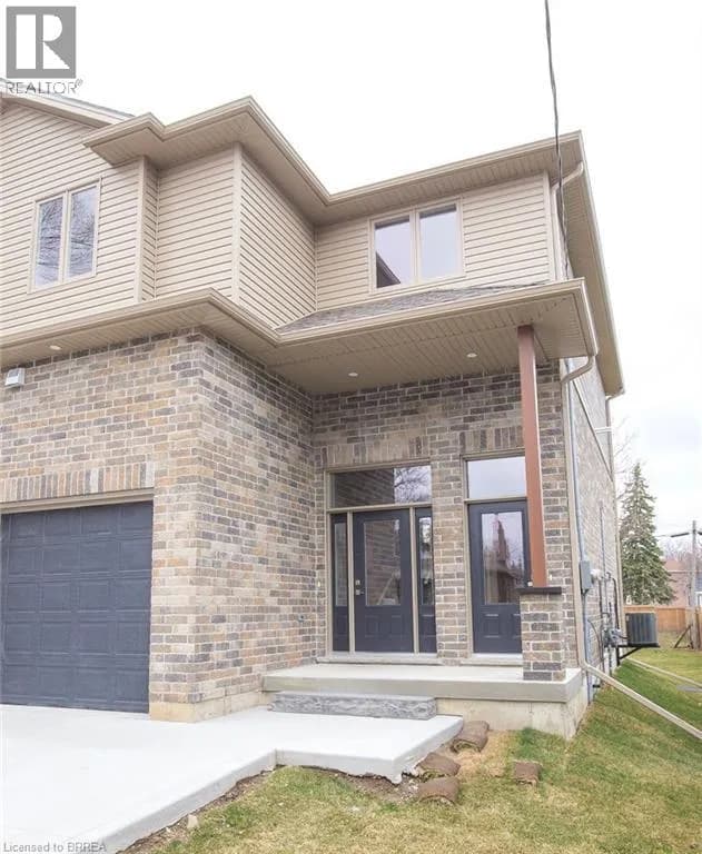 355 WELLINGTON Street — photo 3 of 50
