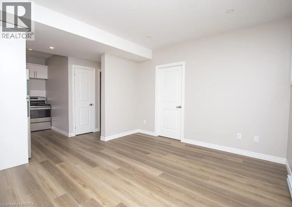 355 WELLINGTON Street — photo 5 of 50