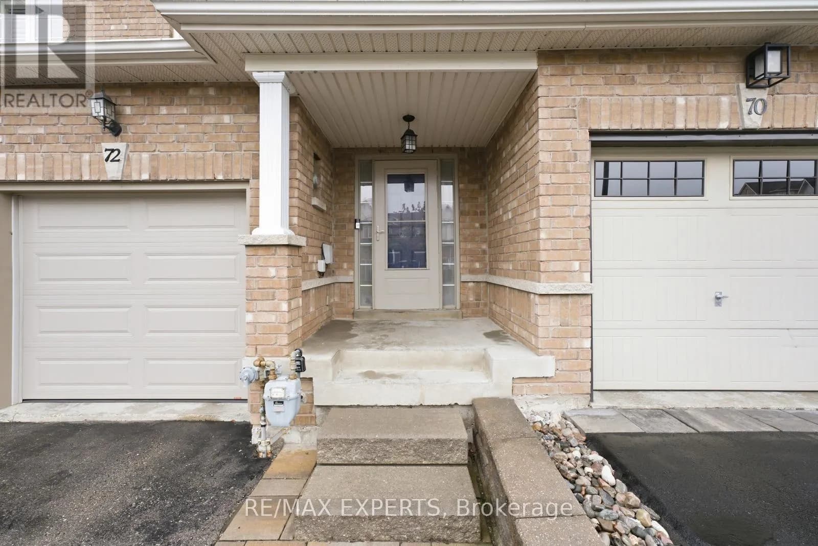 72 VICTOR LARGE WAY — photo 2 of 37