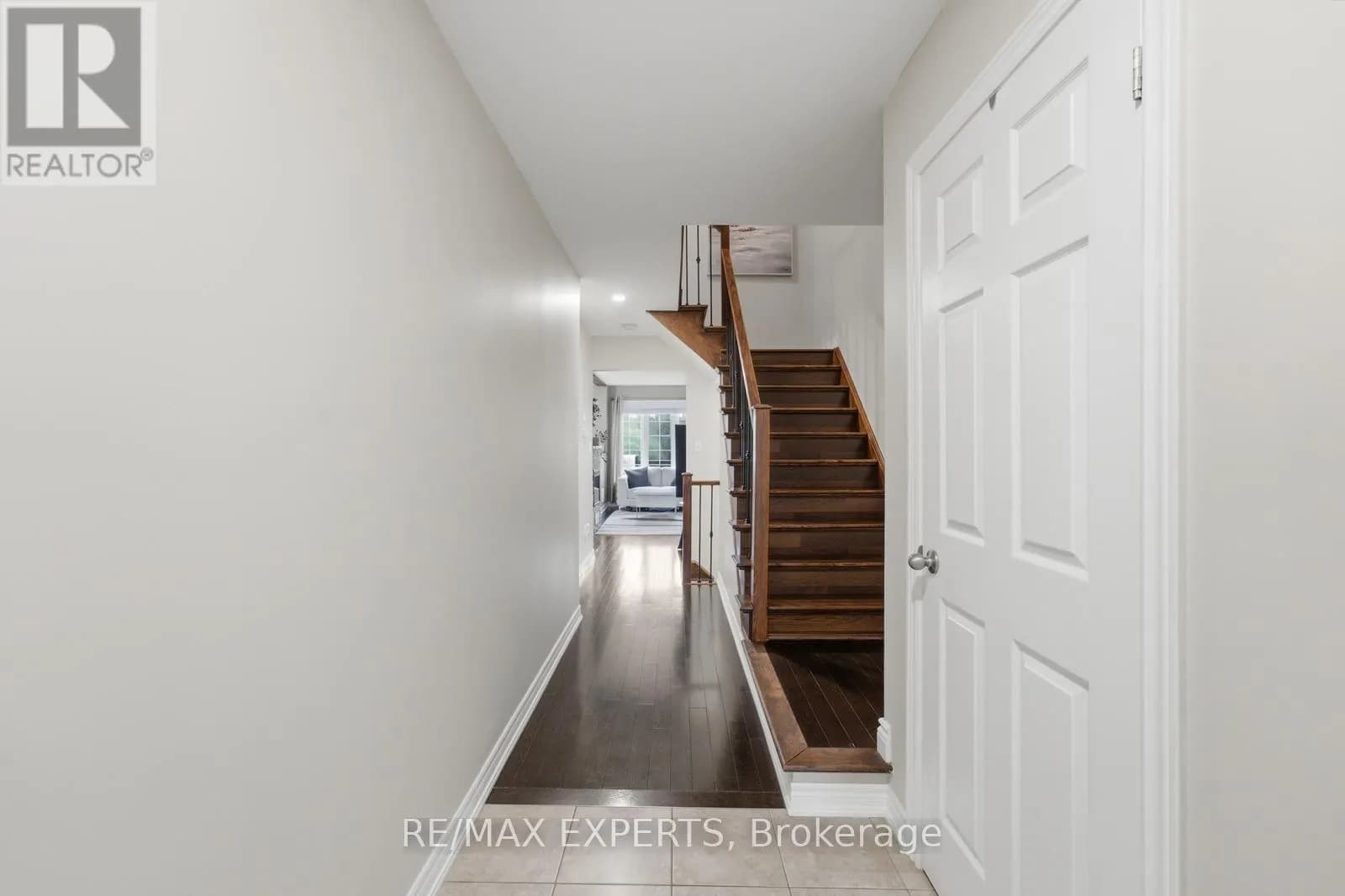 72 VICTOR LARGE WAY — photo 4 of 37