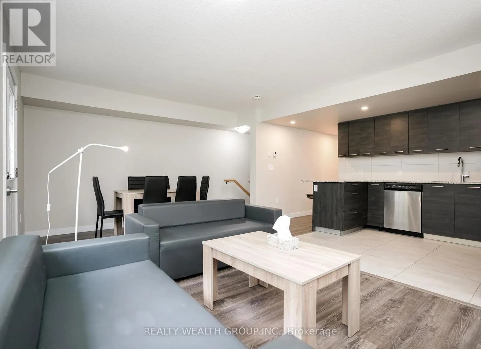 113 - 288 ALBERT STREET — photo 5 of 28