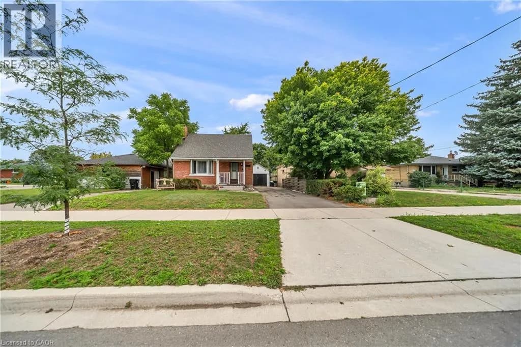 478 GREENFIELD Avenue — photo 1 of 31