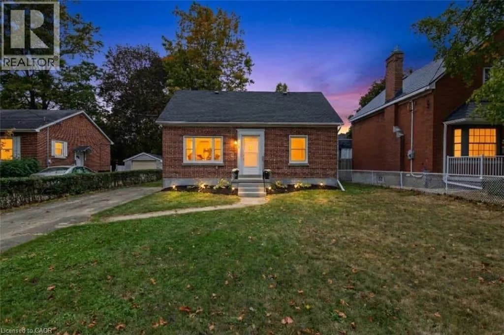 223 MARGARET Avenue — photo 1 of 40