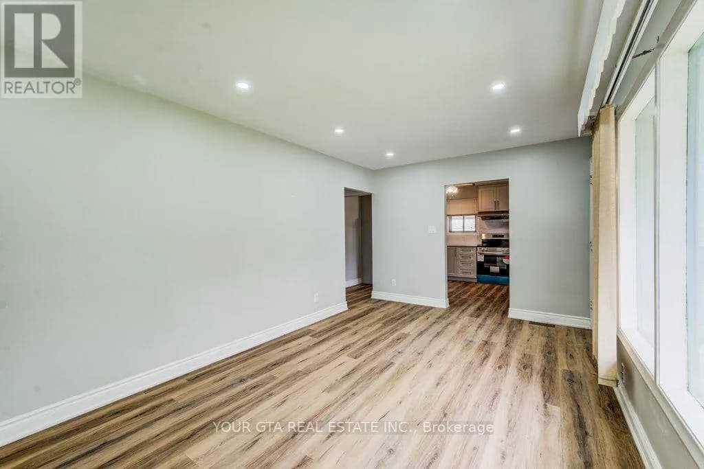 102 MASSEY AVENUE — photo 5 of 44