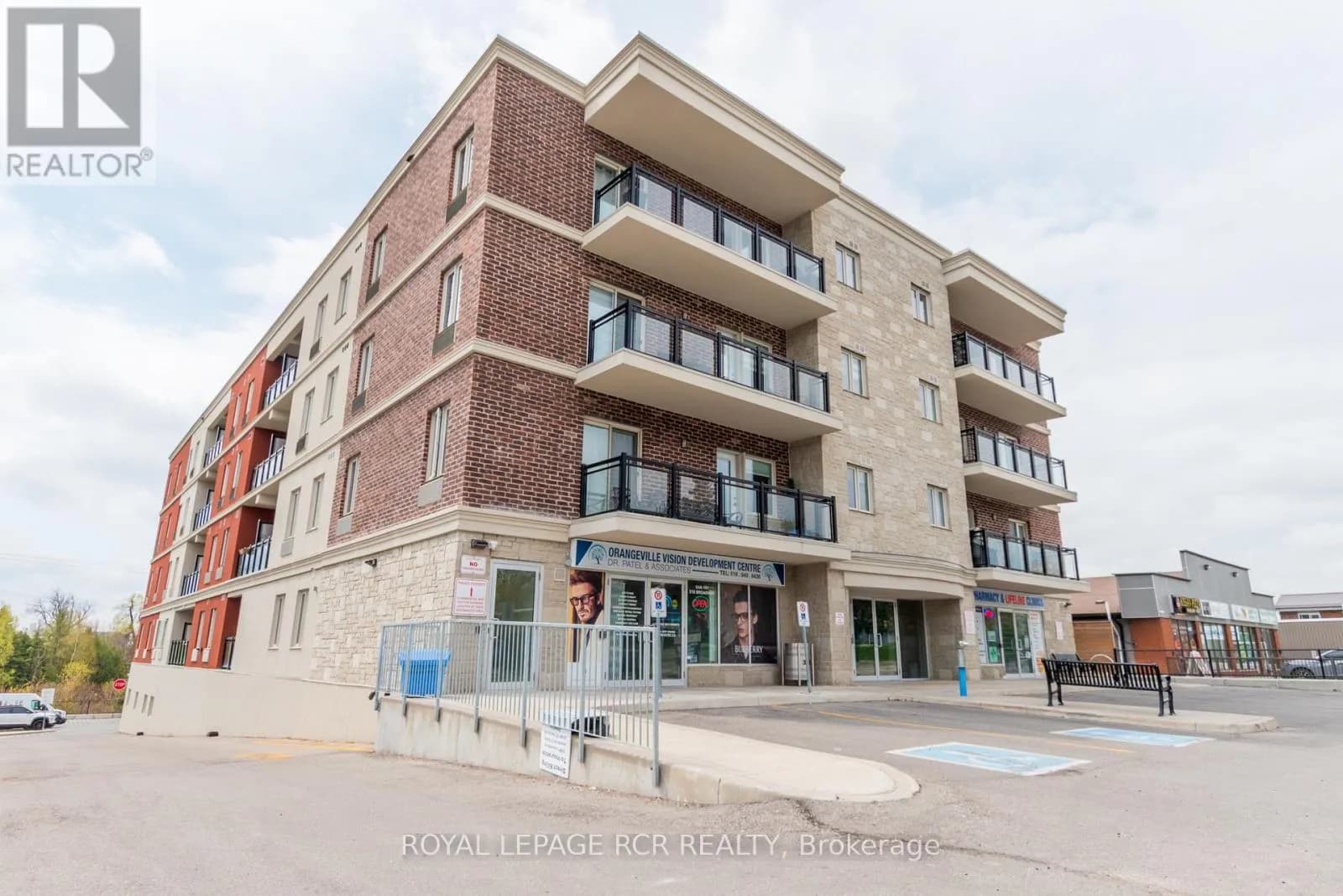309 - 310 BROADWAY AVENUE — photo 1 of 26