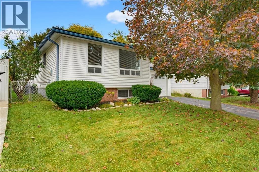 35 SCOTT Road — photo 2 of 38
