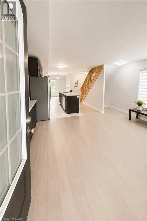 770 LINDEN Drive — photo 3 of 20