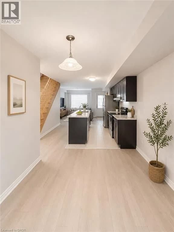 770 LINDEN Drive — photo 4 of 20