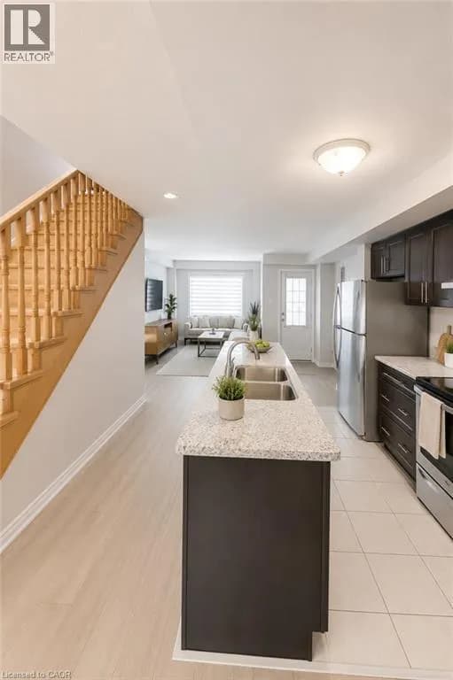770 LINDEN Drive — photo 5 of 20