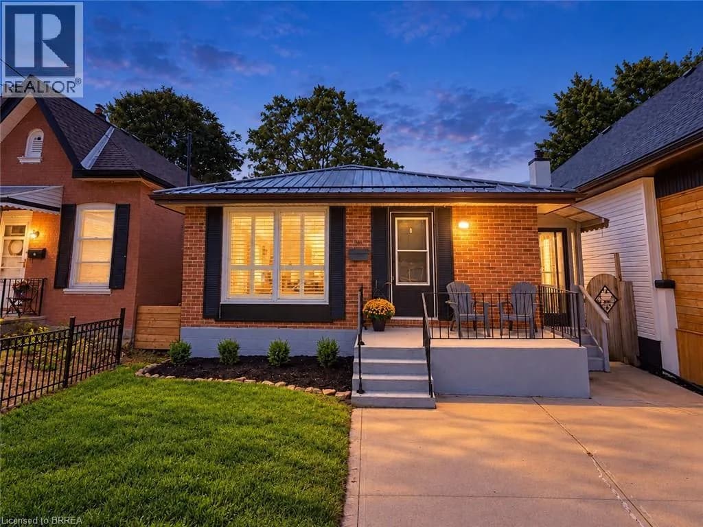 16 BURWELL Street — photo 1 of 40