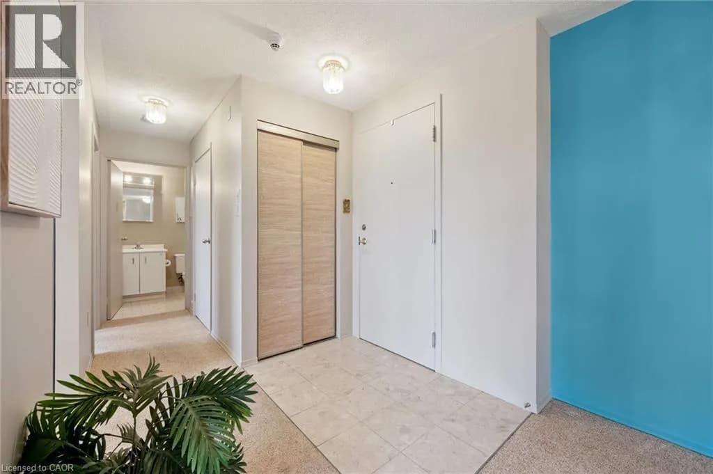 30 BLUE SPRINGS Drive Unit# 307 — photo 5 of 39