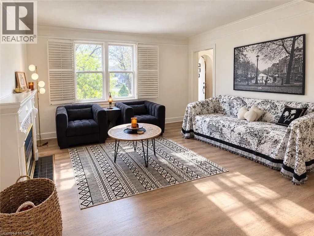 70 JACKSON Avenue — photo 5 of 22