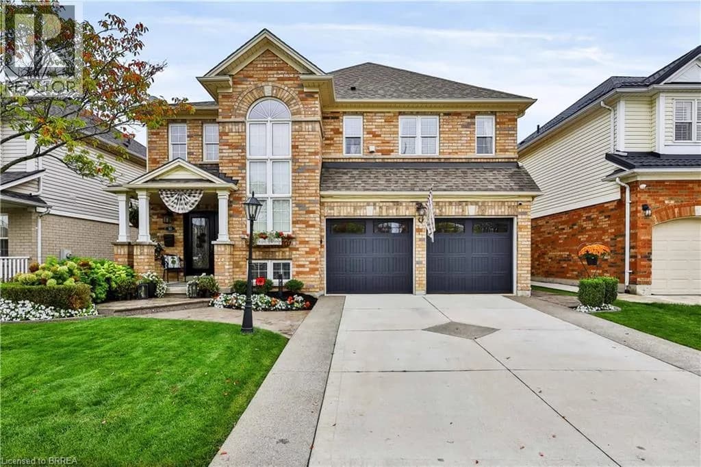 30 WALDIE Crescent — photo 1 of 46