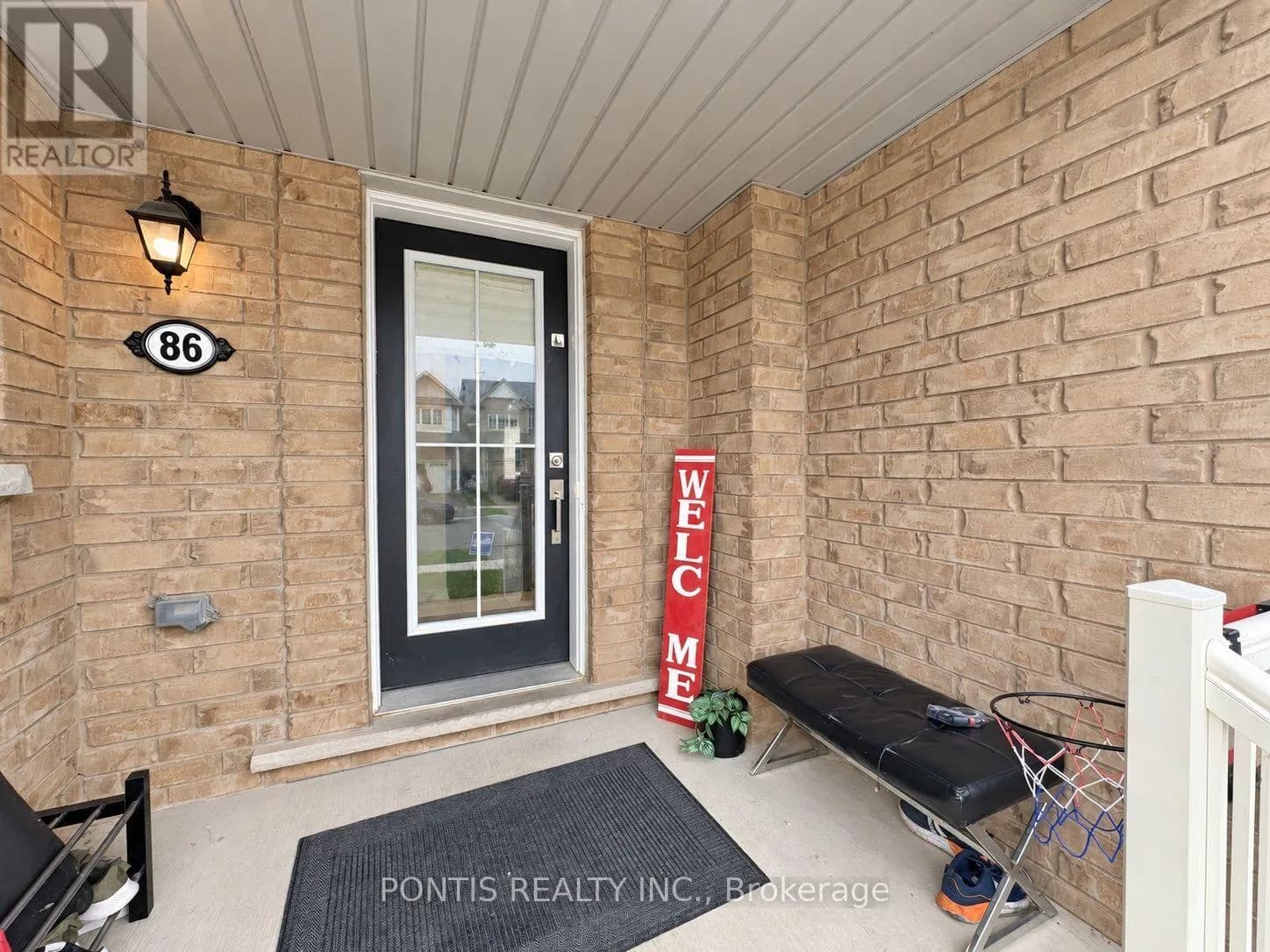 86 MUNRO CIRCLE — photo 5 of 31