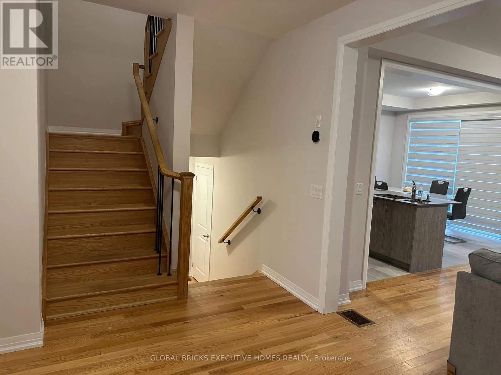 20 BLACKLOCK STREET — photo 5 of 15