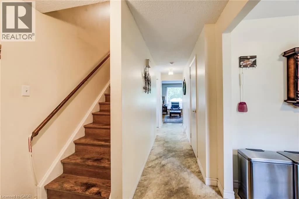 428B DUNVEGAN Drive — photo 4 of 23