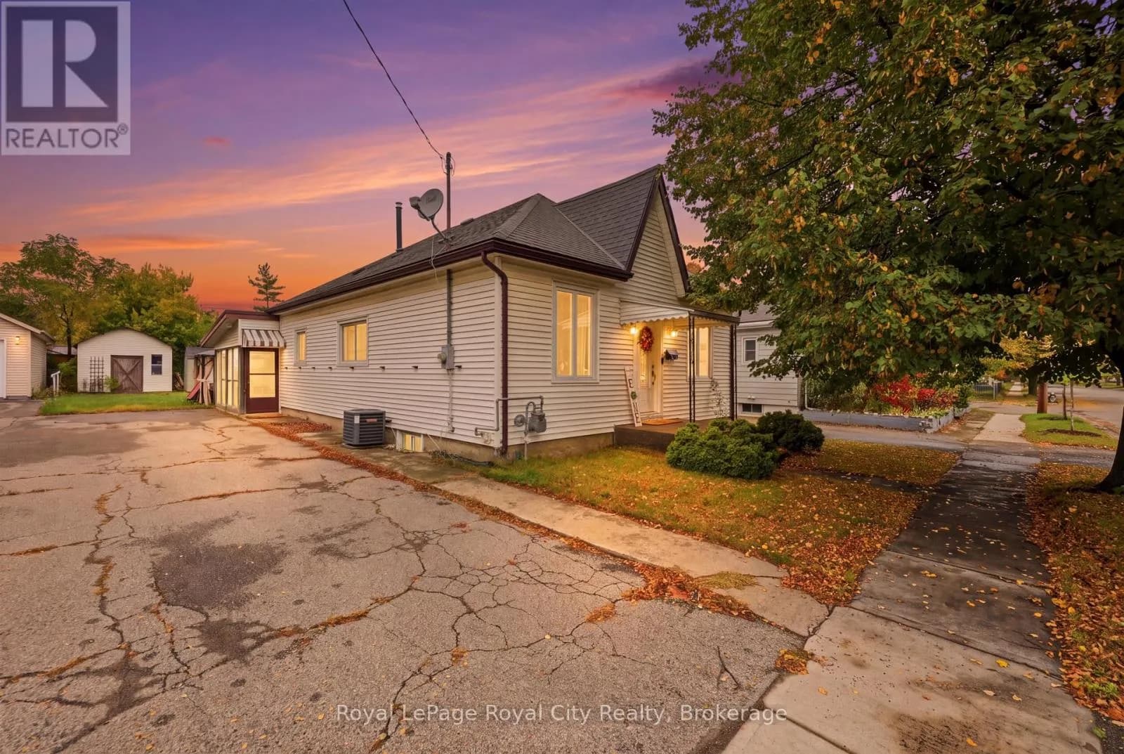 22 HILL AVENUE — photo 1 of 45