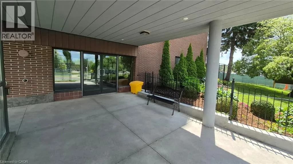 279 CHANDLER Drive Unit# 706 — photo 5 of 47