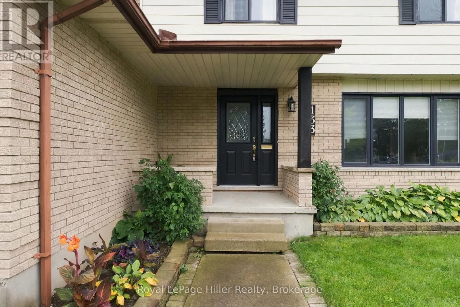 133 BRAEMAR CRESCENT — photo 3 of 50