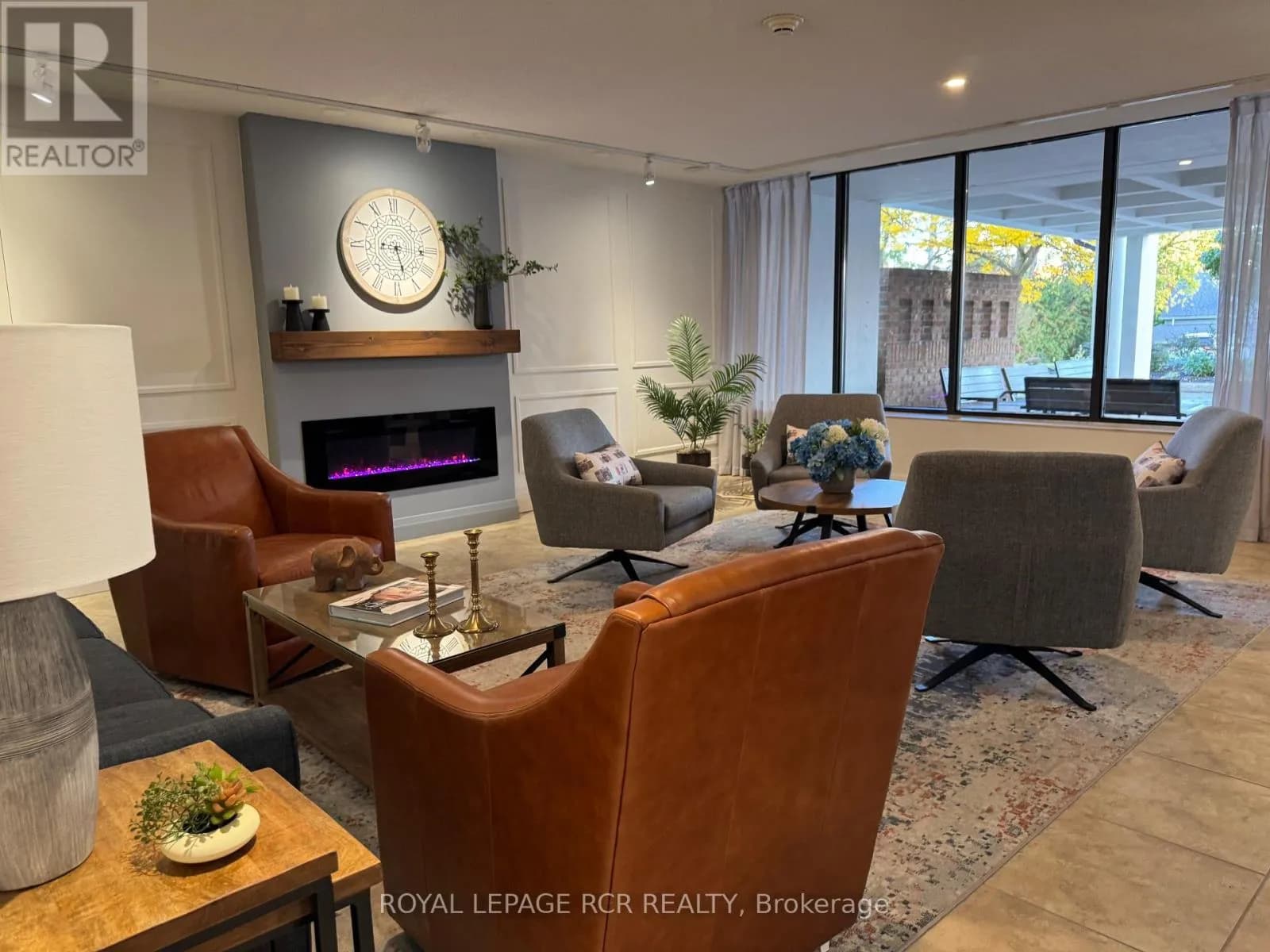 300 - 8 FEAD STREET — photo 3 of 41