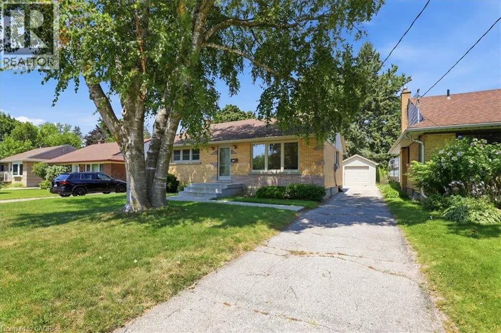 184 MURDOCK Avenue — photo 3 of 42