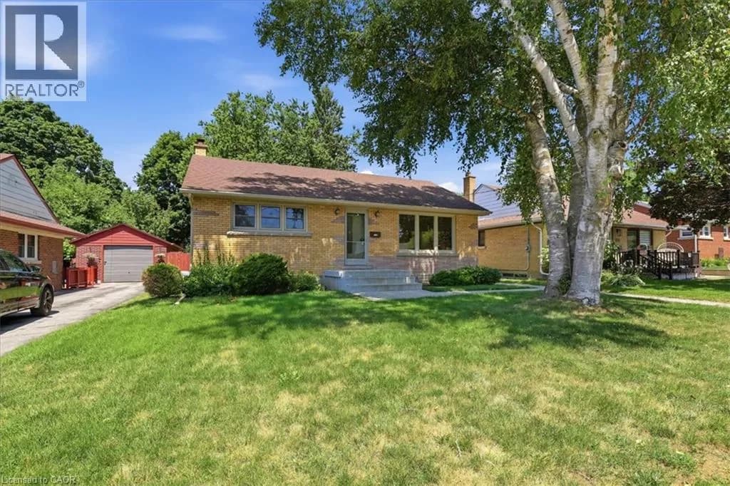 184 MURDOCK Avenue — photo 4 of 42