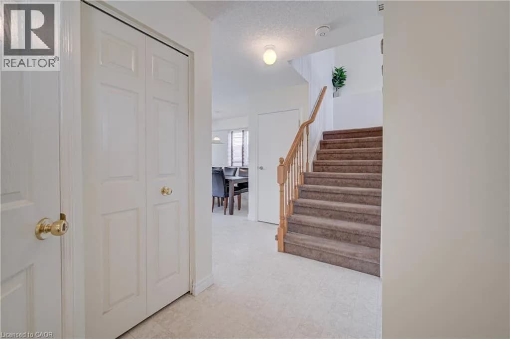 1064 COPPER LEAF Crescent — photo 5 of 44
