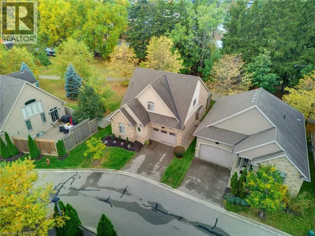 68 FAIRVIEW Drive Unit# 3 — photo 2 of 43